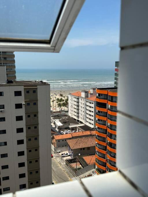 Apto Em Praia Grande, Aviacao, 150 M Da Praia! Bagian luar foto